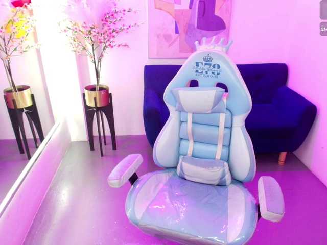 ary-gala live cam on BongaCams