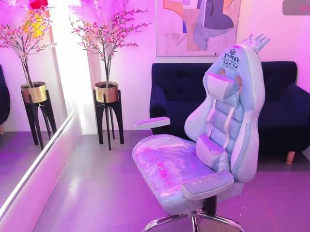 ary-gala live cam on BongaCams