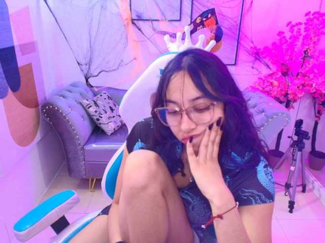 ary-gala live cam on BongaCams