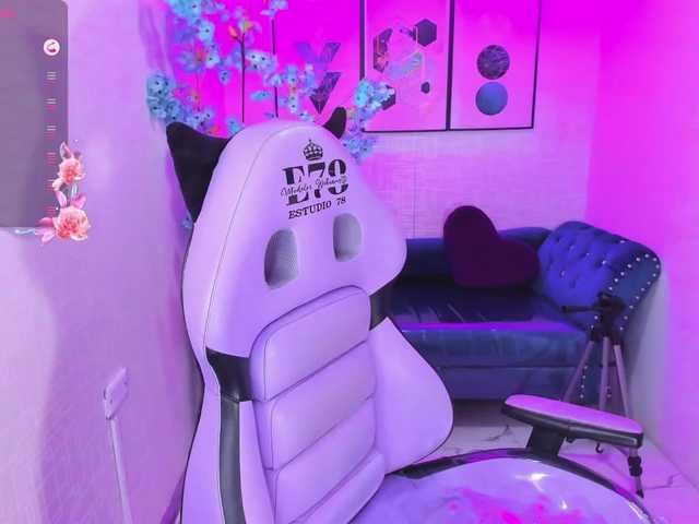 ary-gala live cam on BongaCams