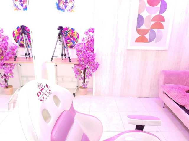 ary-gala live cam on BongaCams