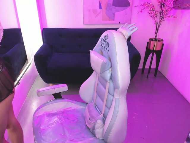 ary-gala live cam on BongaCams