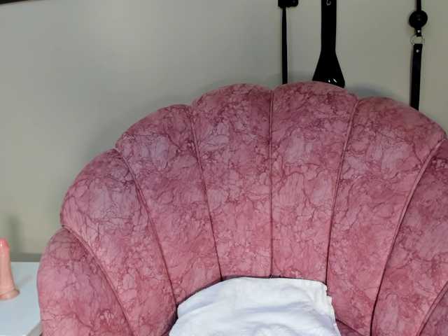 Julisinangel live cam on BongaCams