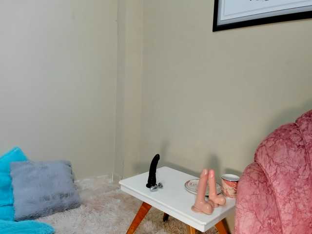 Julisinangel live cam on BongaCams