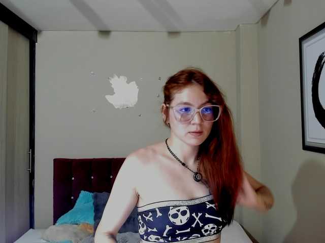 Julisinangel live cam on BongaCams