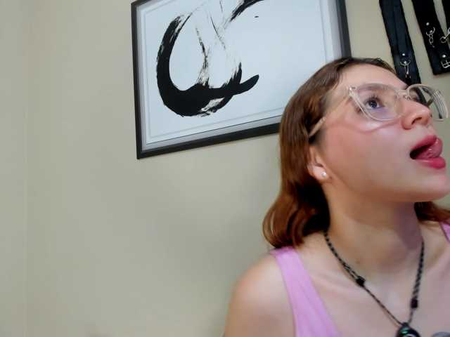 Julisinangel live cam on BongaCams