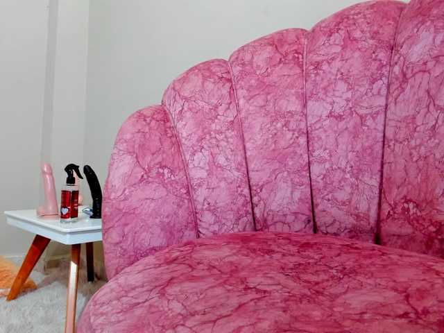 Julisinangel live cam on BongaCams