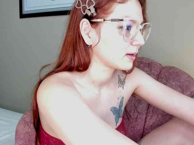 Julirose451 webcam