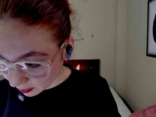 Julirose451 webcam