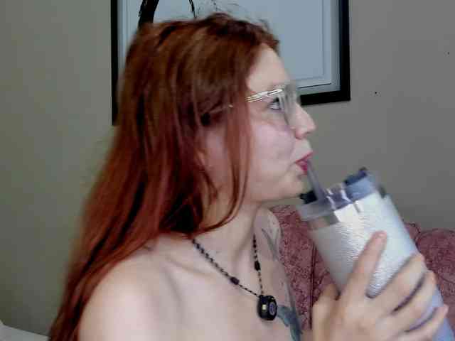 Julirose451 webcam