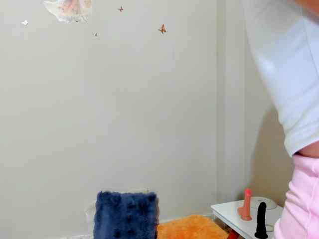 Julirose451 webcam