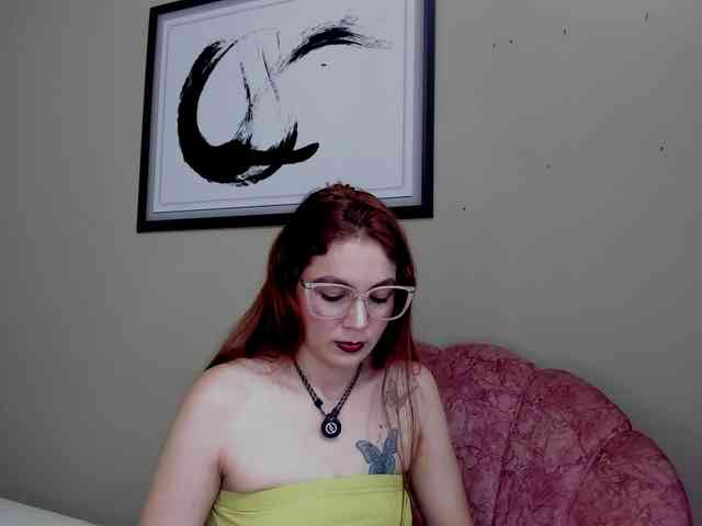 Julirose451 webcam