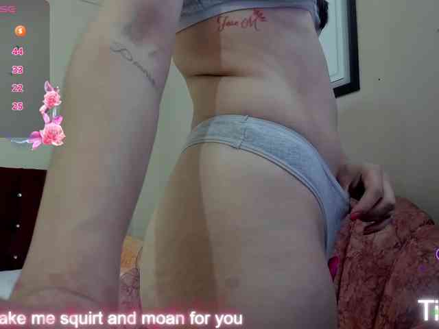 Julirose451 webcam
