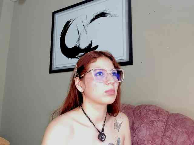 Julirose451 webcam