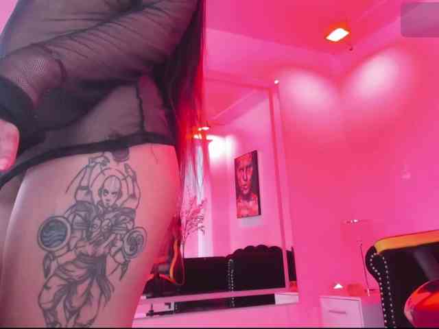 Hera-blake webcam