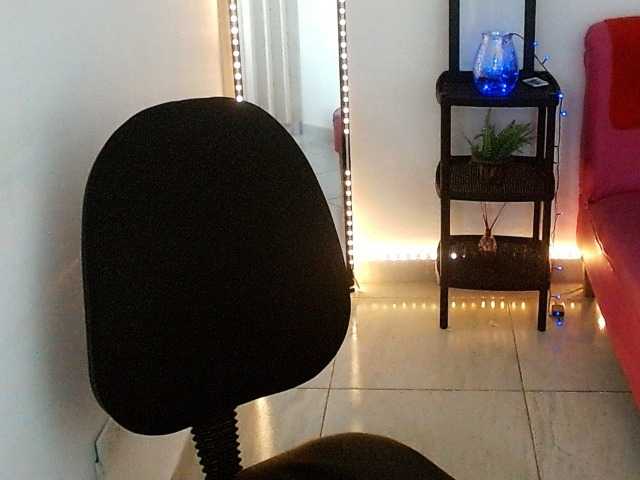 Shawnycarson live cam on BongaCams