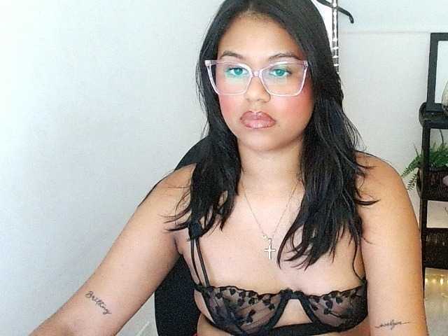 Shawnycarson webcam bongacams model stream image