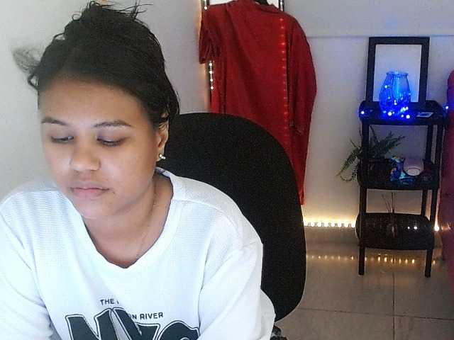 Shawnycarson webcam bongacams model stream image