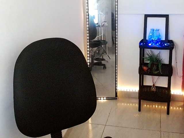 Shawnycarson live cam on BongaCams