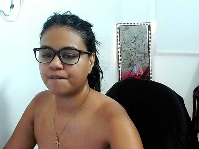 Shawnycarson live cam on BongaCams