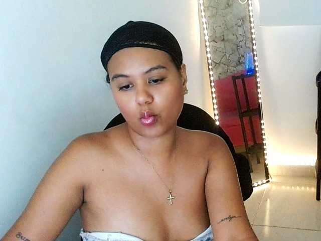 Shawnycarson live cam