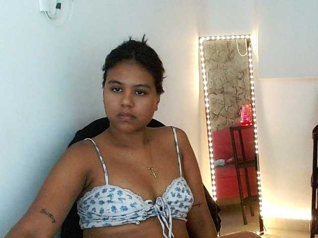 Shawnycarson live cam on BongaCams