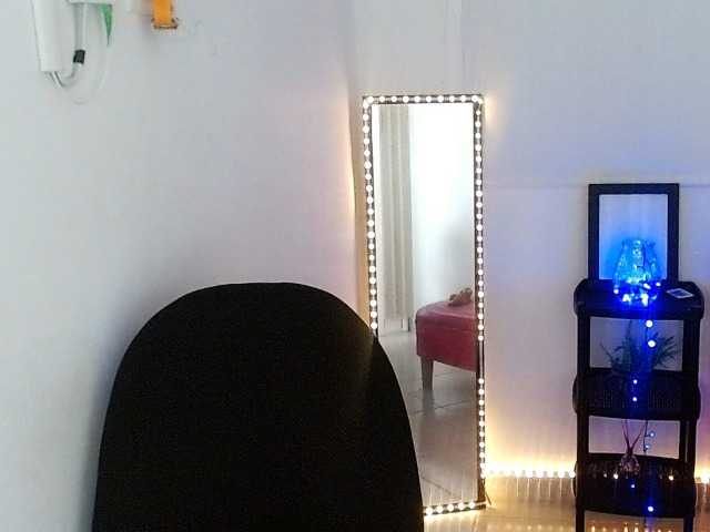 Shawnycarson live cam on BongaCams