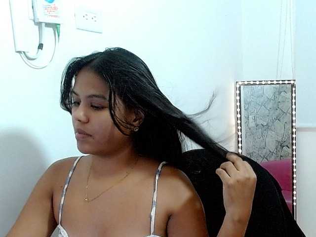 Shawnycarson live cam on BongaCams