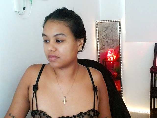 Shawnycarson live cam on BongaCams