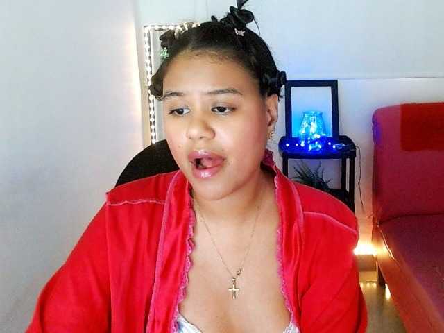 Shawnycarson live cam on BongaCams