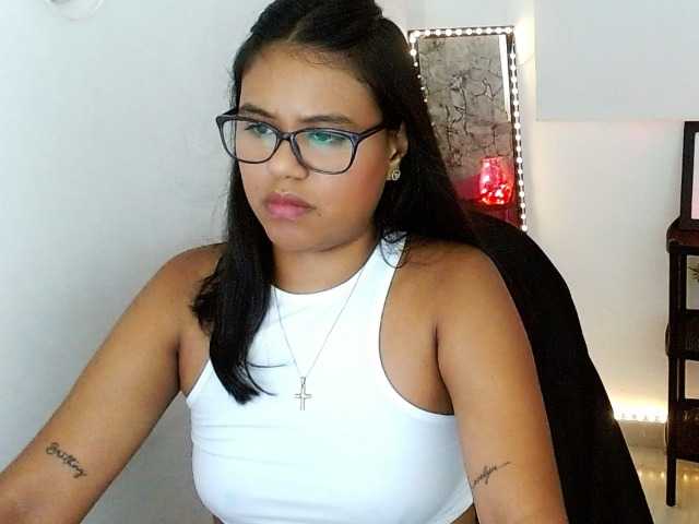 Shawnycarson live cam on BongaCams