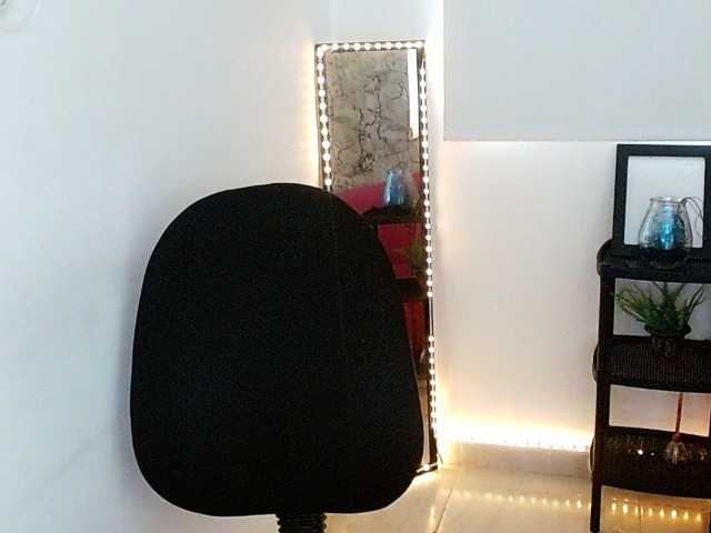 Shawnycarson live cam on BongaCams