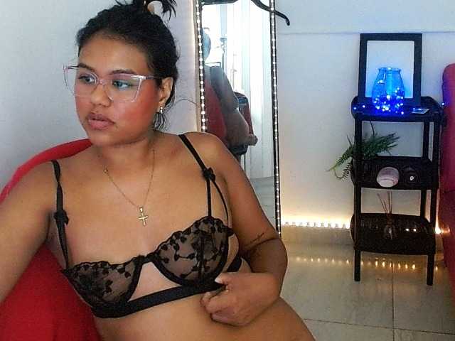 Shawnycarson webcam bongacams model stream image