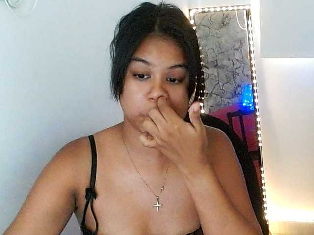 Shawnycarson live cam on BongaCams