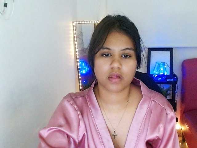 Shawnycarson live cam on BongaCams