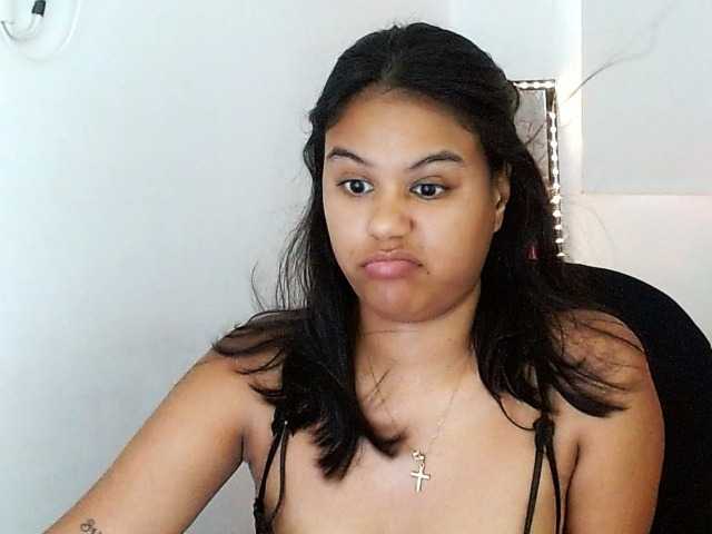 Shawnycarson live cam on BongaCams