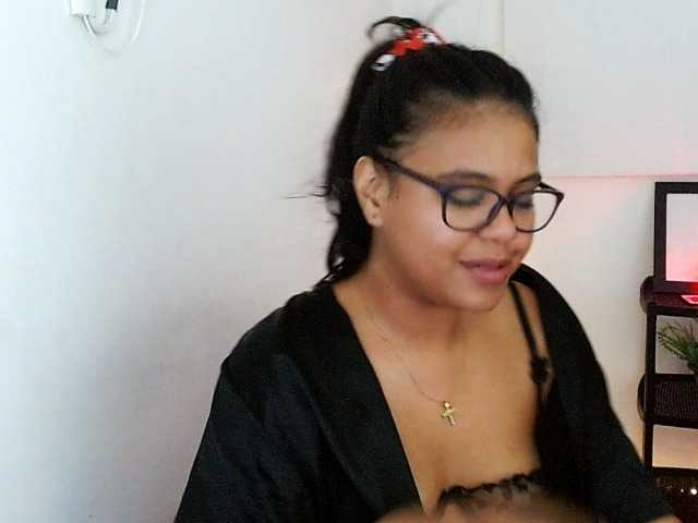 Shawnycarson live cam on BongaCams