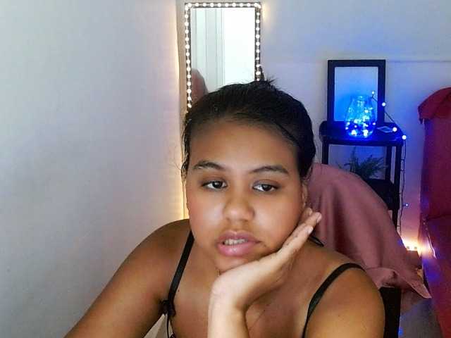 Shawnycarson live cam on BongaCams