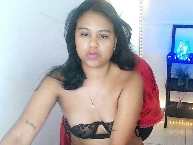 Shawnycarson live cam on BongaCams
