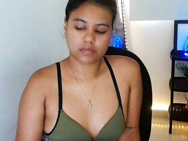 Shawnycarson live cam on BongaCams