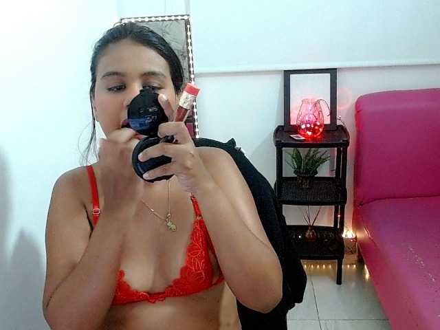 Shawnycarson live cam on BongaCams
