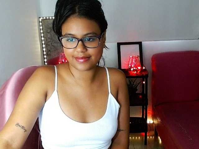 Shawnycarson live cam on BongaCams
