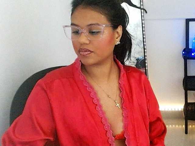 Shawnycarson live cam on BongaCams