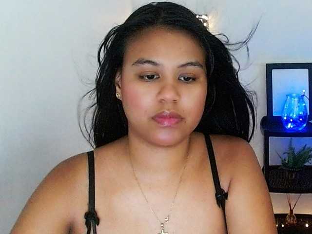 Shawnycarson live cam on BongaCams