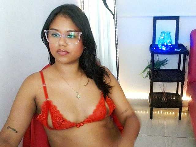 Shawnycarson live cam on BongaCams