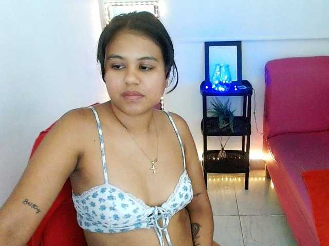 Shawnycarson live cam on BongaCams