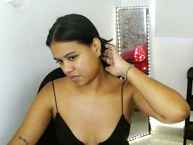 Shawnycarson live cam on BongaCams
