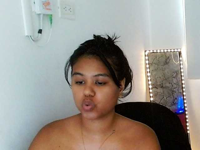 le modèle Shawnycarson est en webcam porno dans un show sur le site bongacams, il possède les tags suivants: Latino/Hispanic,Brunette,Shaved