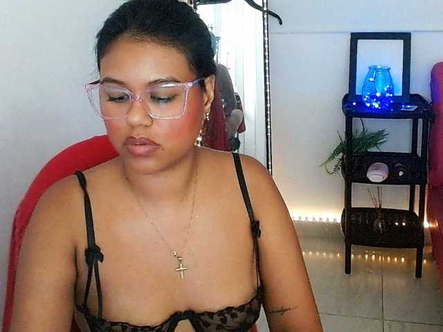 Shawnycarson webcam bongacams model stream image