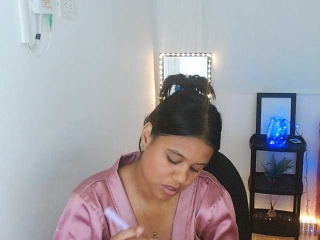 Shawnycarson live cam on BongaCams